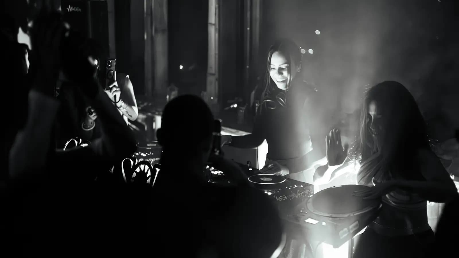 DJ + Sax